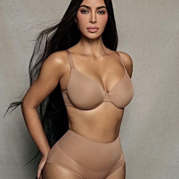 NWT! Skims Full Coverage Smoothing Intimates Lightly Lined Bra in Clay - 32B - Picture 4 of 6